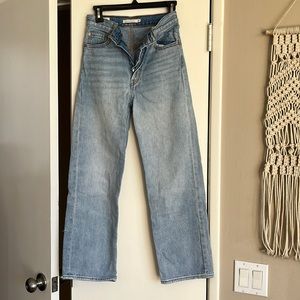 Levi’s rib cage straight ankle jeans